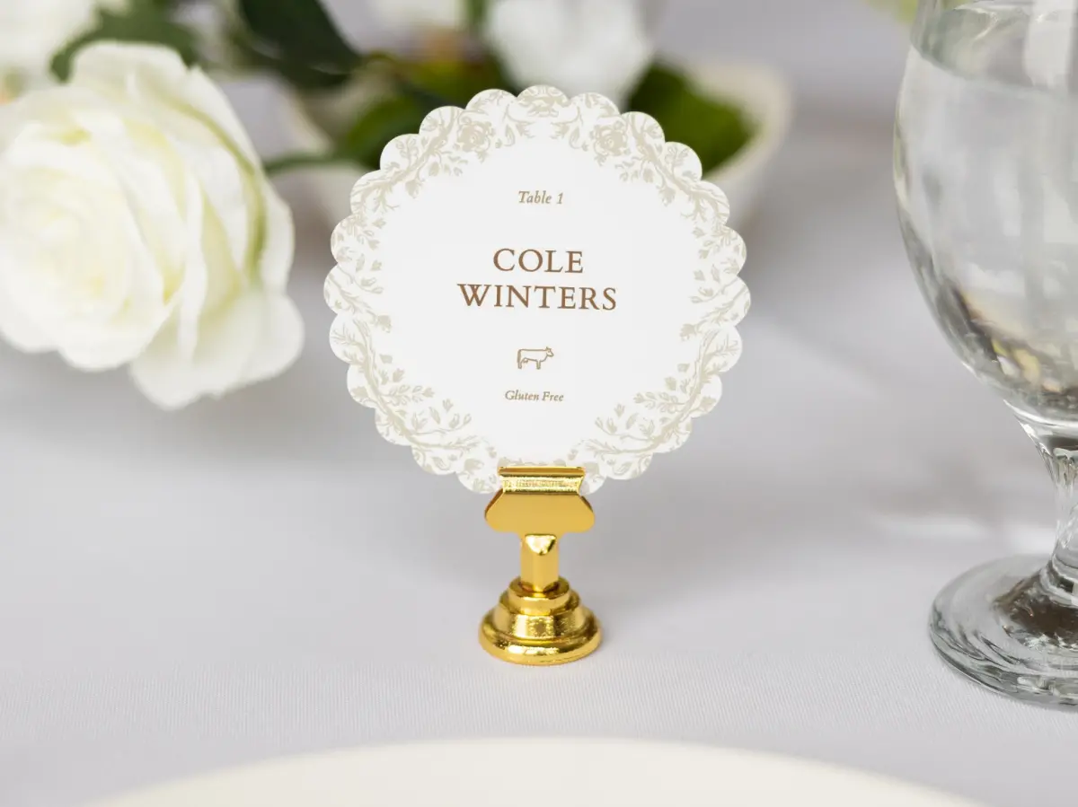 Scalloped Circle Place Cards