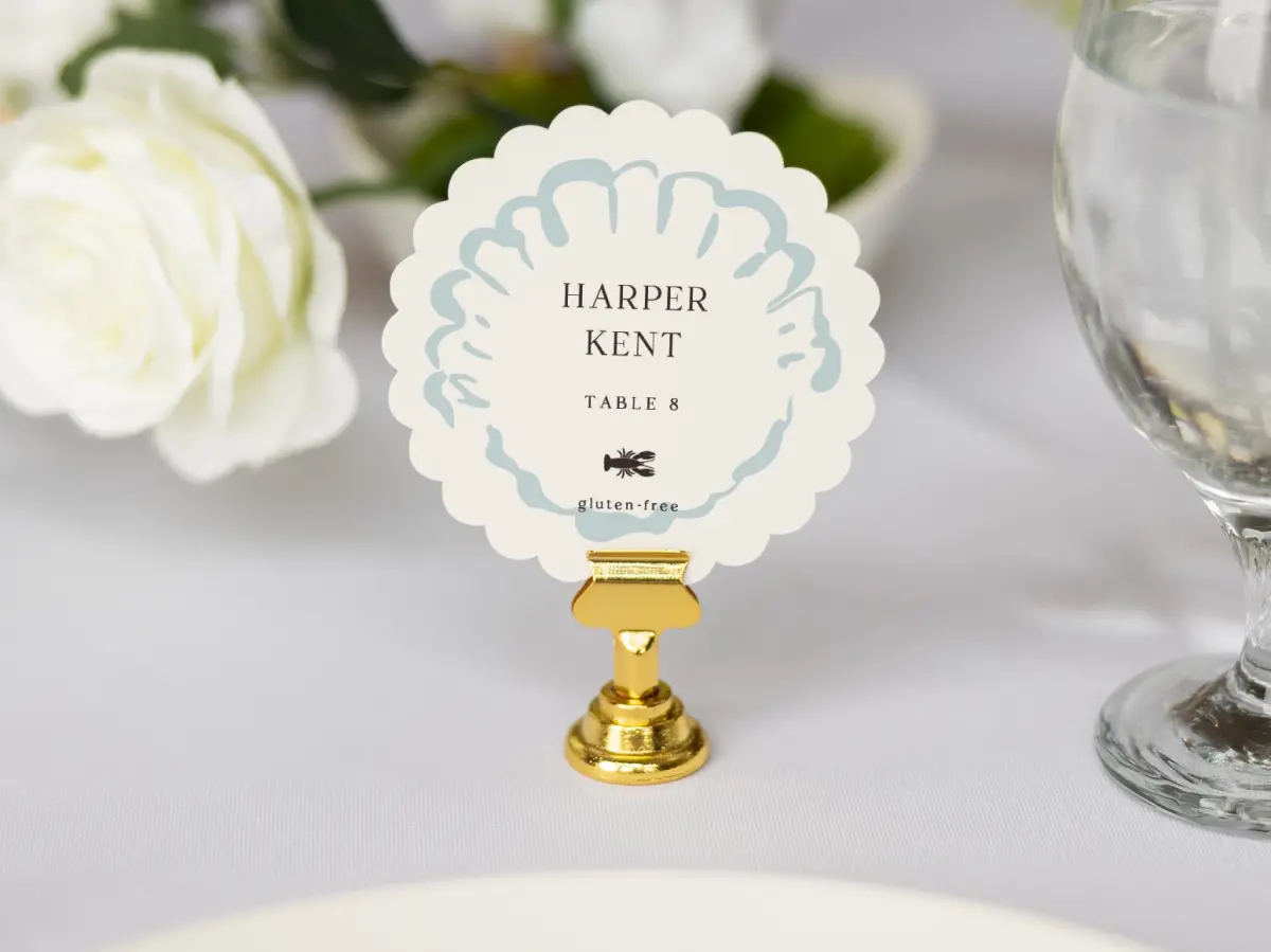 Scalloped Circle Place Cards