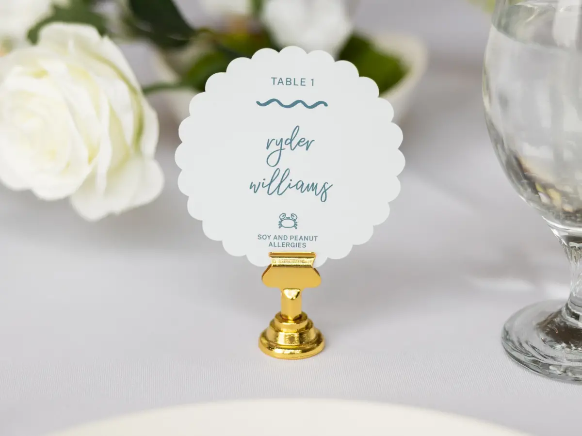 Scalloped Circle Place Cards