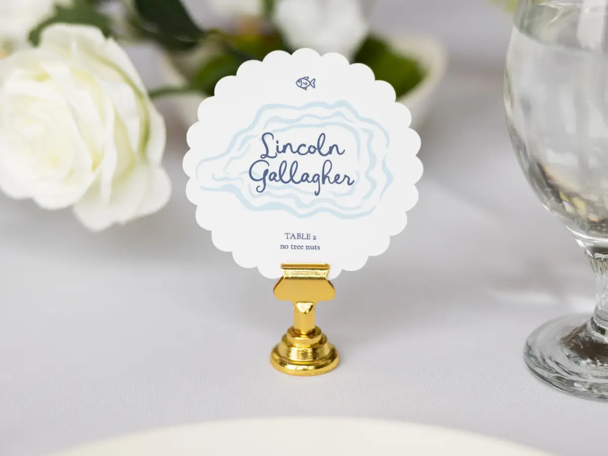 Scalloped Circle Place Cards