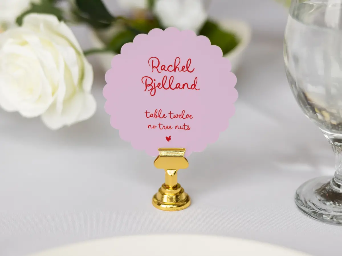 Scalloped Circle Place Cards