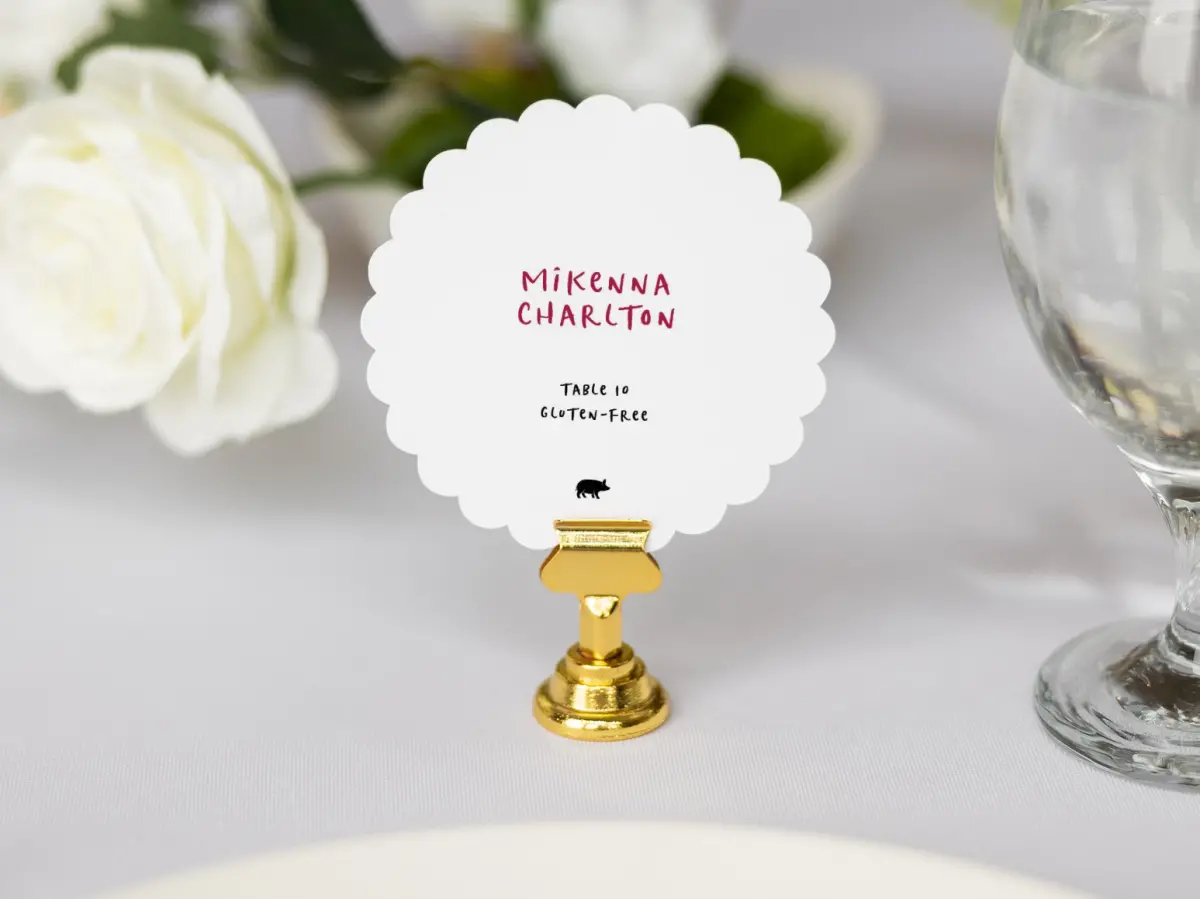 Scalloped Circle Place Cards