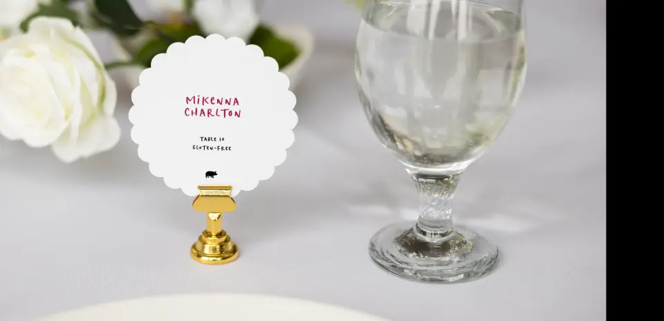 Scalloped Circle Place Cards
