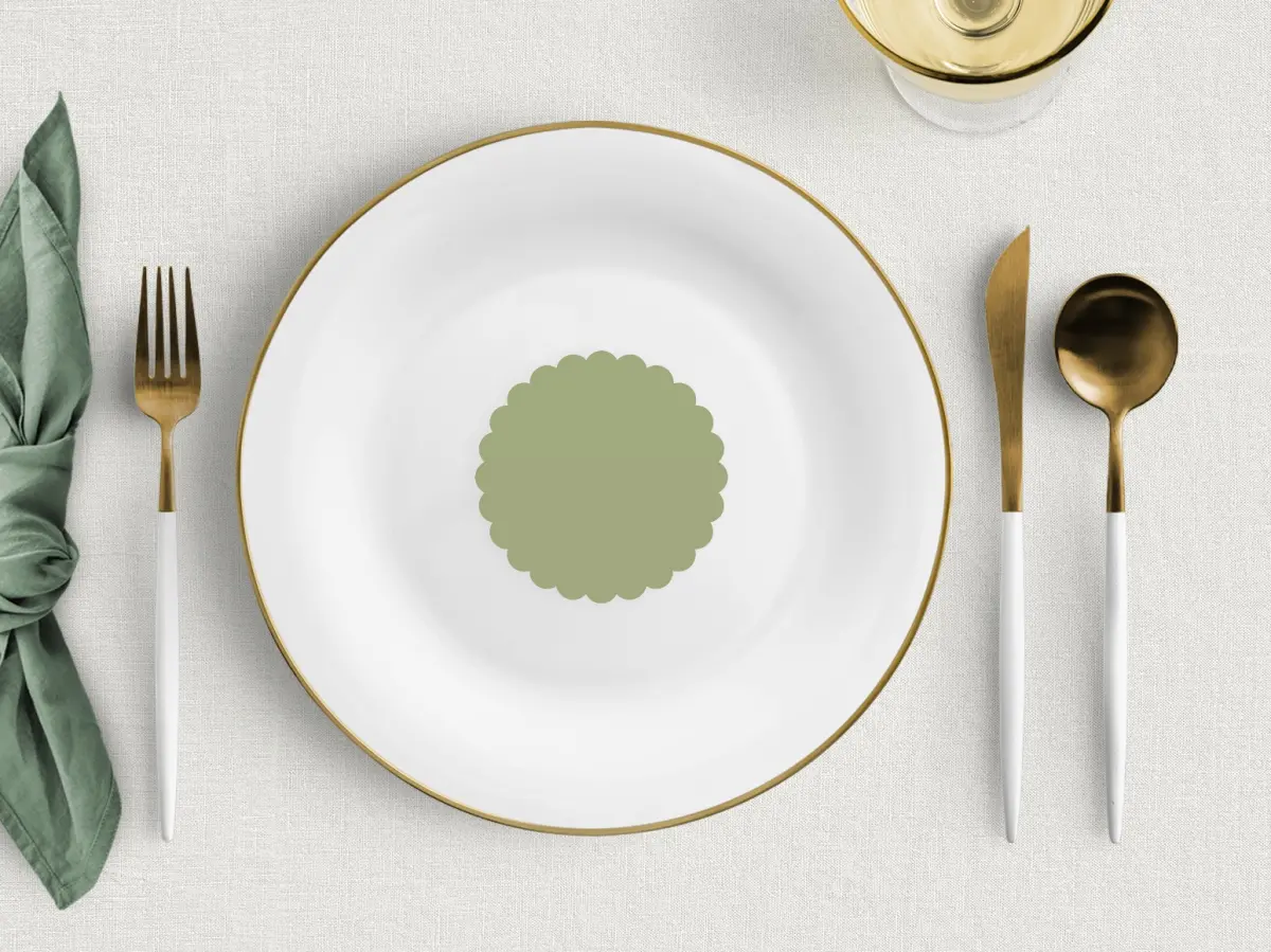 Scalloped Circle Place Cards