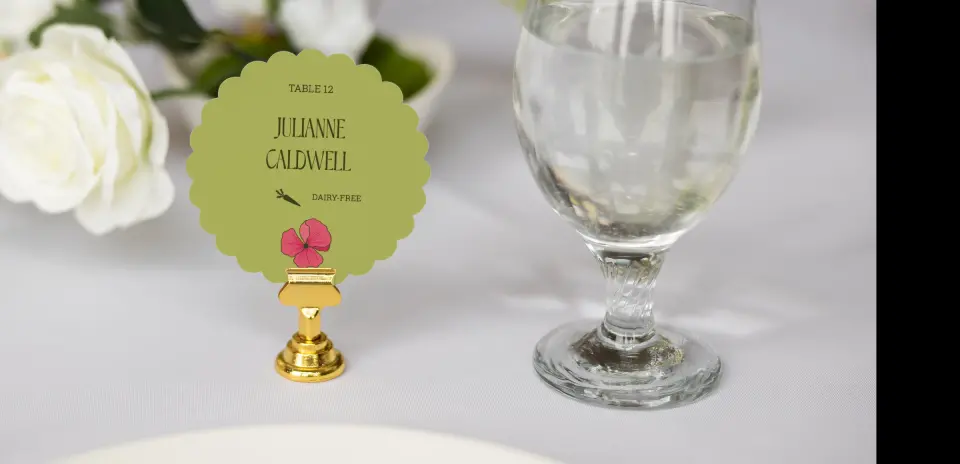 Scalloped Circle Place Cards