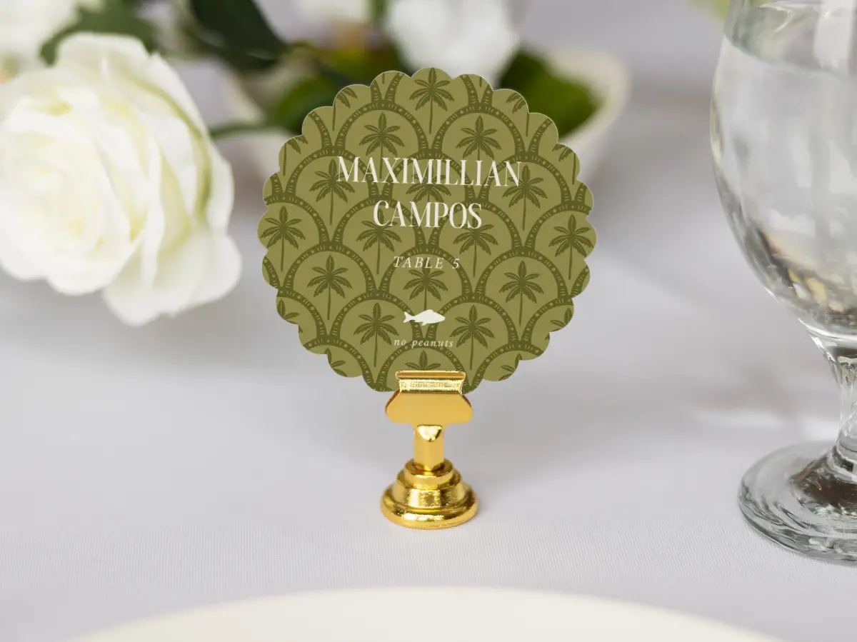 Scalloped Circle Place Cards