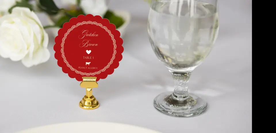 Scalloped Circle Place Cards