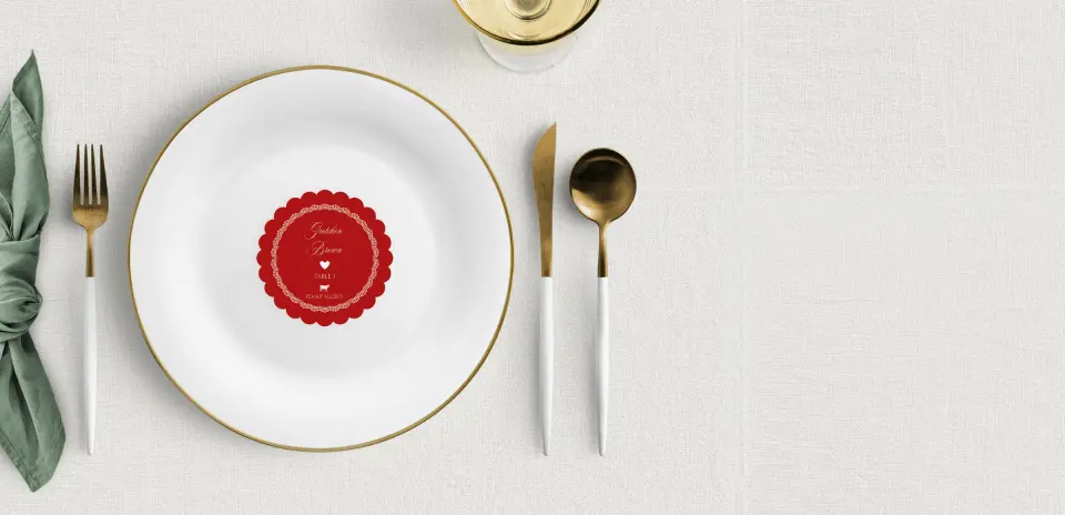 Scalloped Circle Place Cards