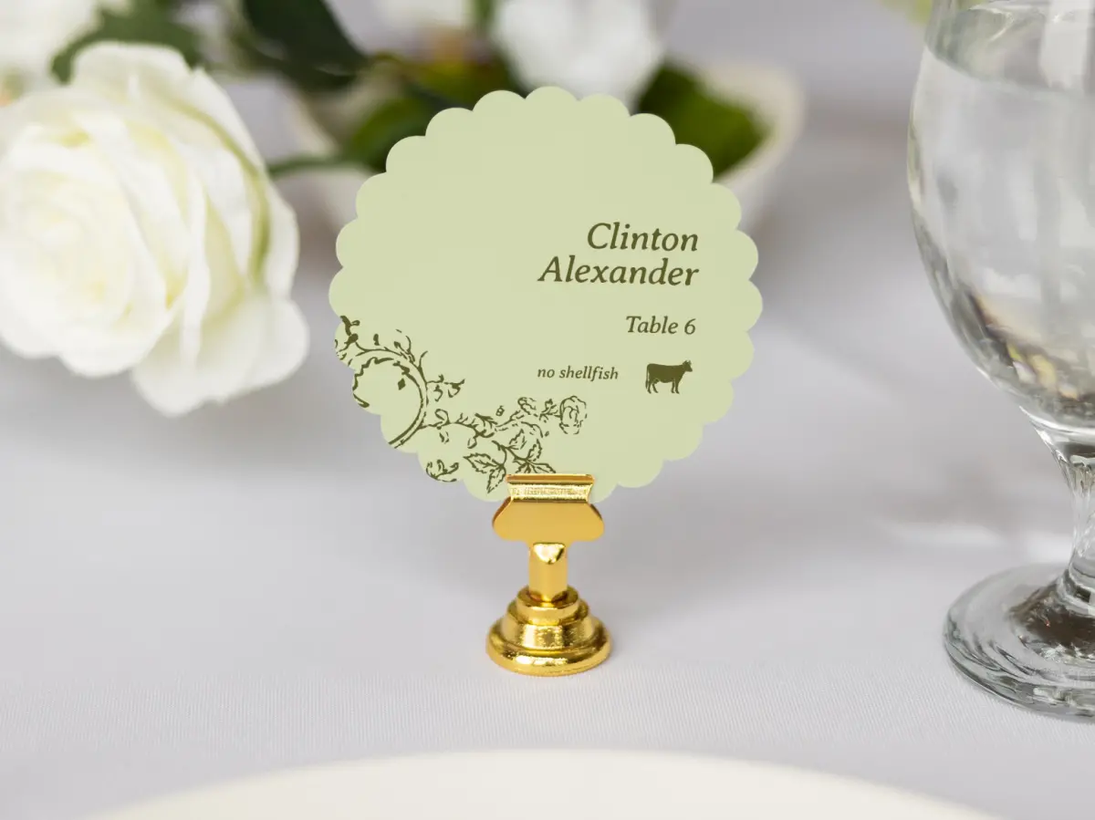 Scalloped Circle Place Cards