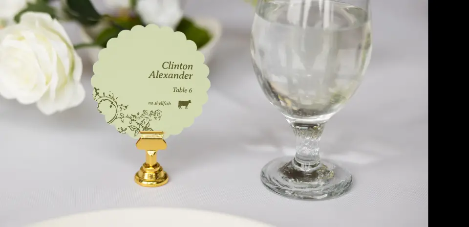 Scalloped Circle Place Cards