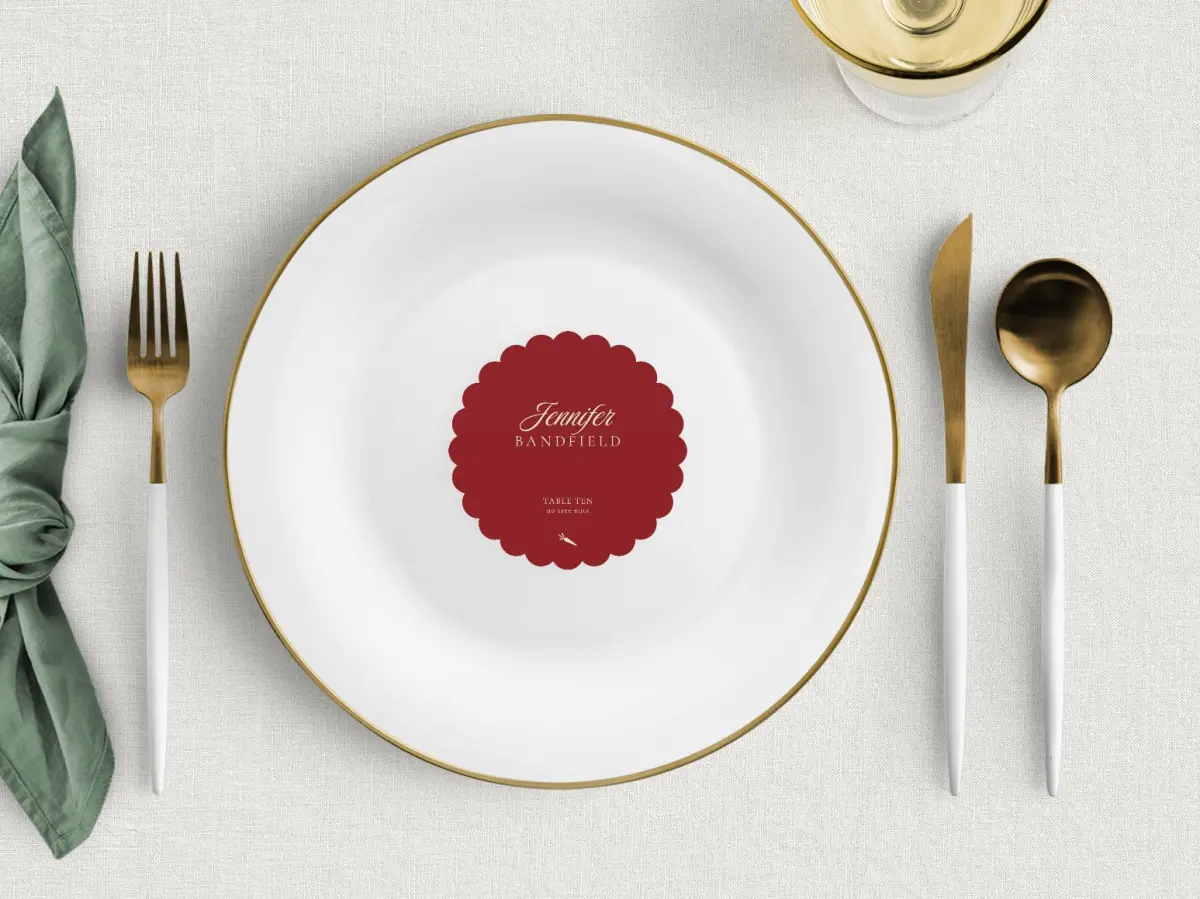 Scalloped Circle Place Cards