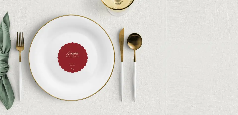 Scalloped Circle Place Cards