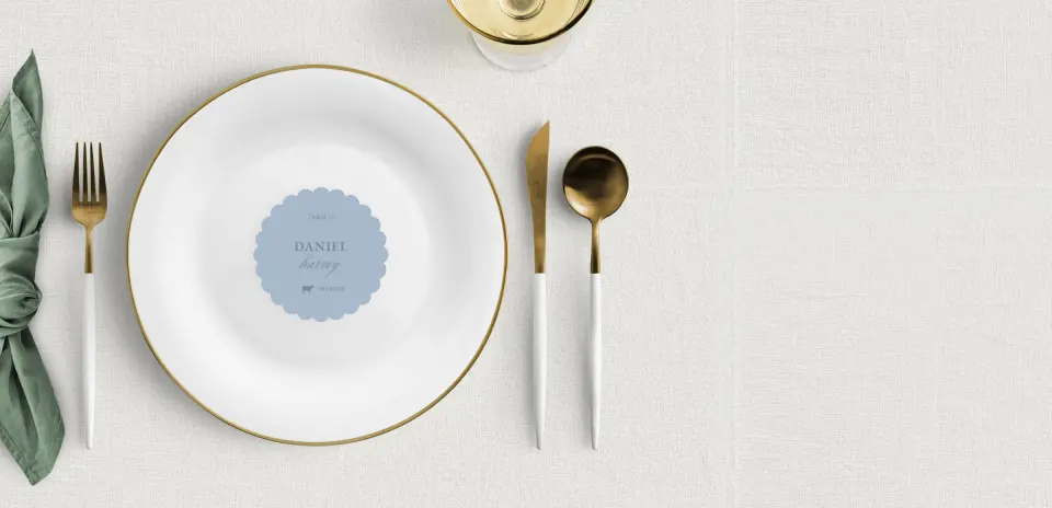 Scalloped Circle Place Cards