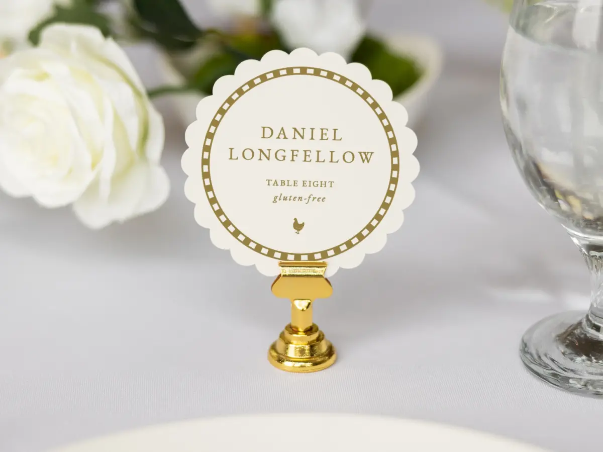 Scalloped Circle Place Cards