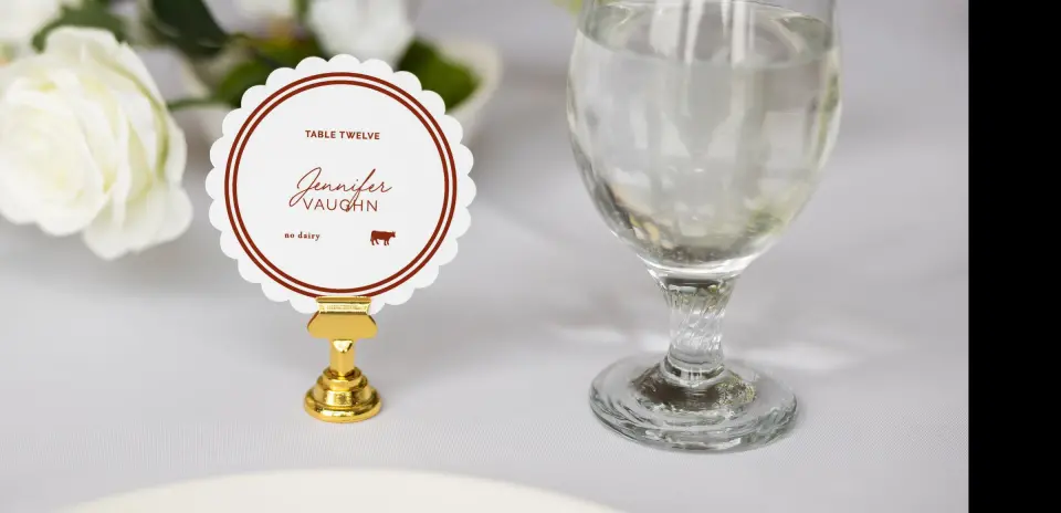 Scalloped Circle Place Cards