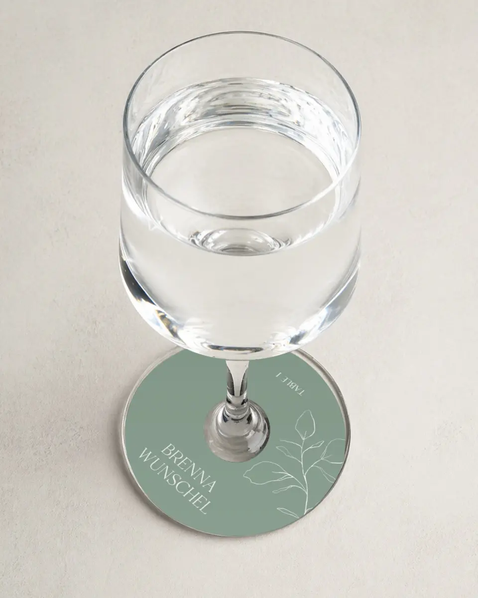 This is a 3" Circle Wedding Place Card called The Sadie printed in full color on Premium Smooth paper