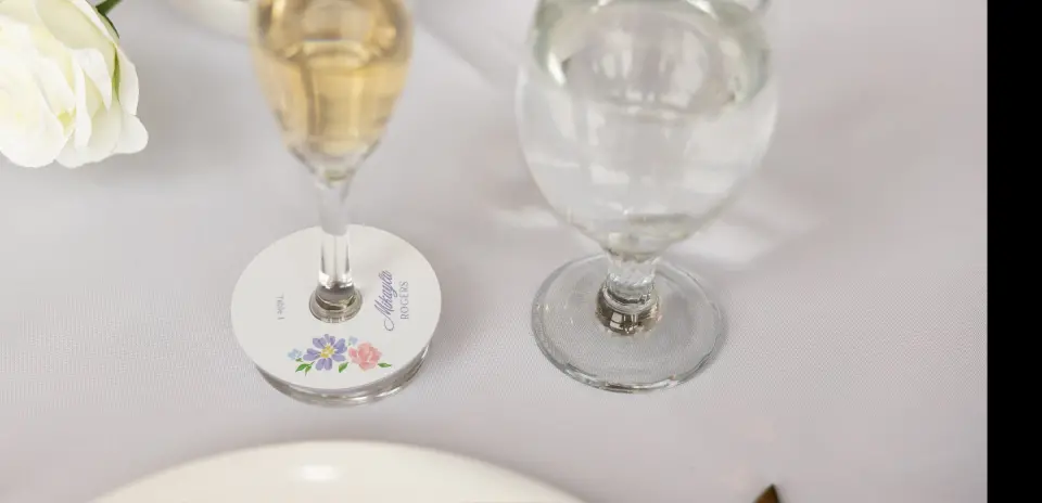 Wine Glass Stem Place Cards