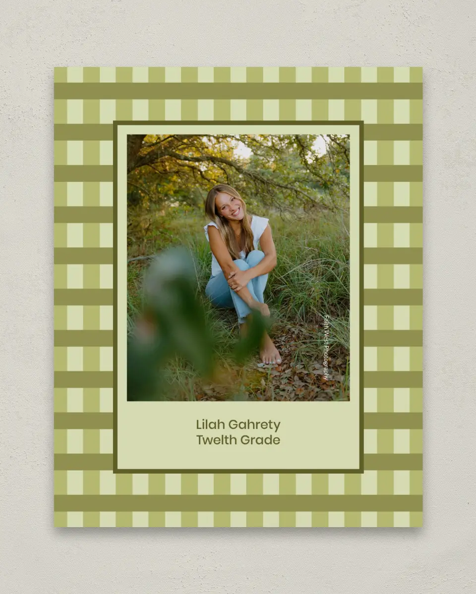 This is a 8" x 10" Photo Grad Sign called Ivy Bound printed in full color with Gold foil