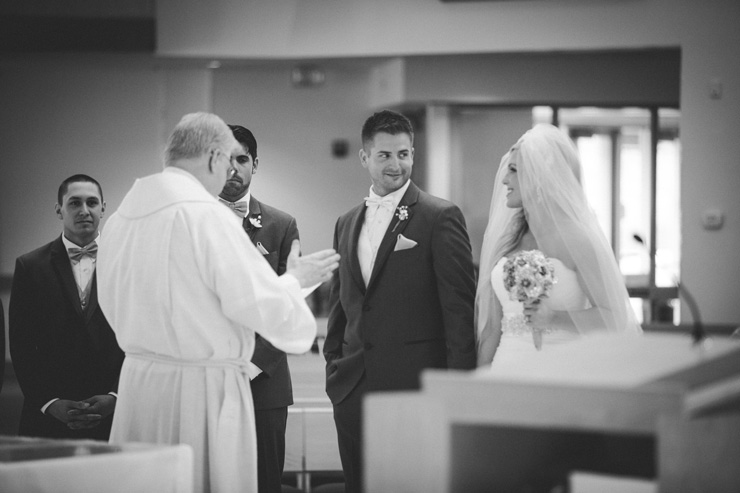 bride-and-groom-at-the-altar