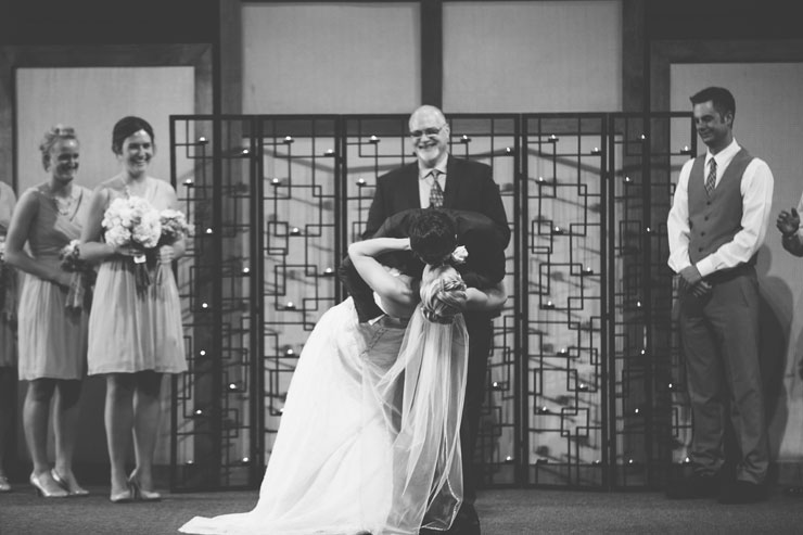 They're married! Dip kiss! 