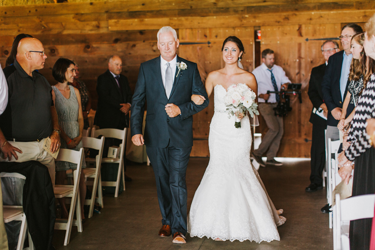 Classically Elegant Golf Course Wedding in Wisconsin