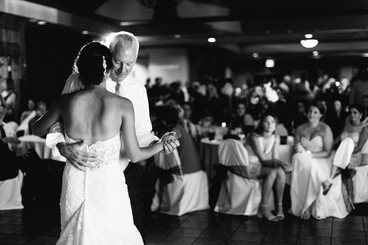 Classically Elegant Golf Course Wedding in Wisconsin